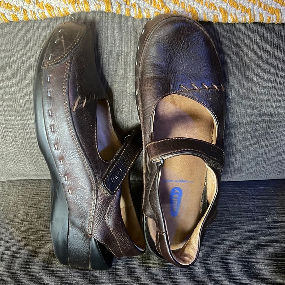 Wolky Mary Janes (40)